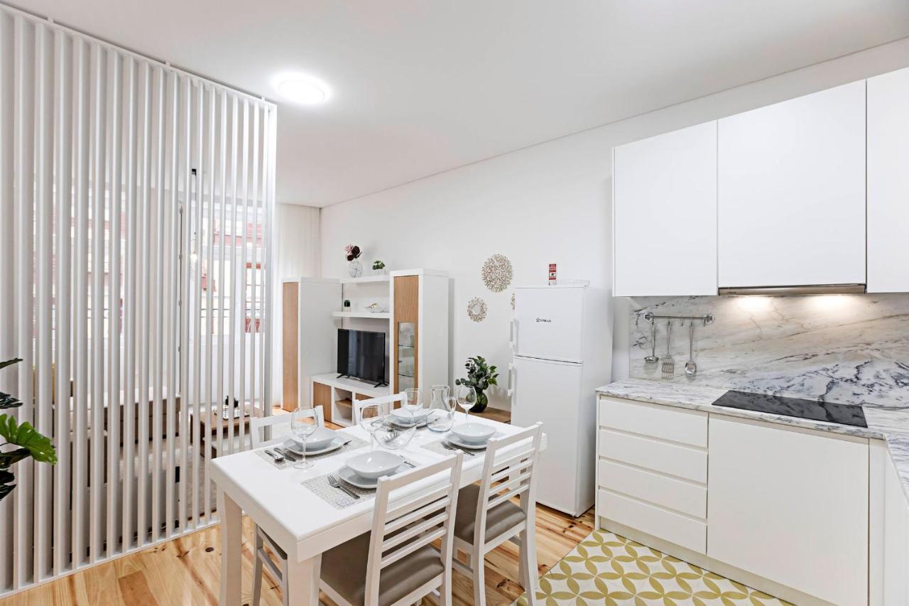 Lóios 1BR Flat Downtown by LovelyStay OOporto Exterior foto