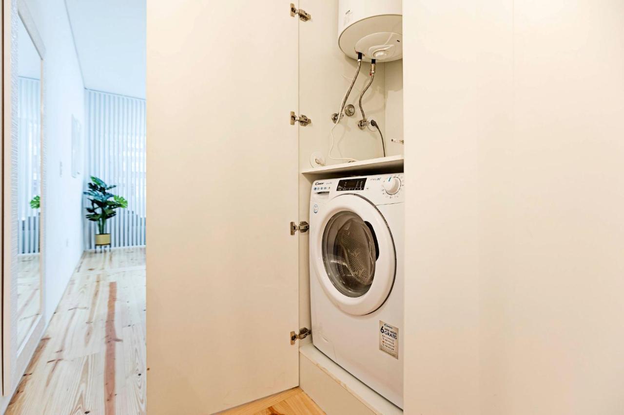 Lóios 1BR Flat Downtown by LovelyStay OOporto Exterior foto